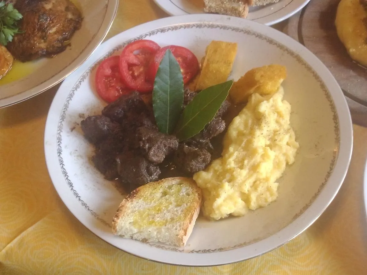 Albergo Generale Cantore - Monte Amiata Abbadia San Salvatore 3*,